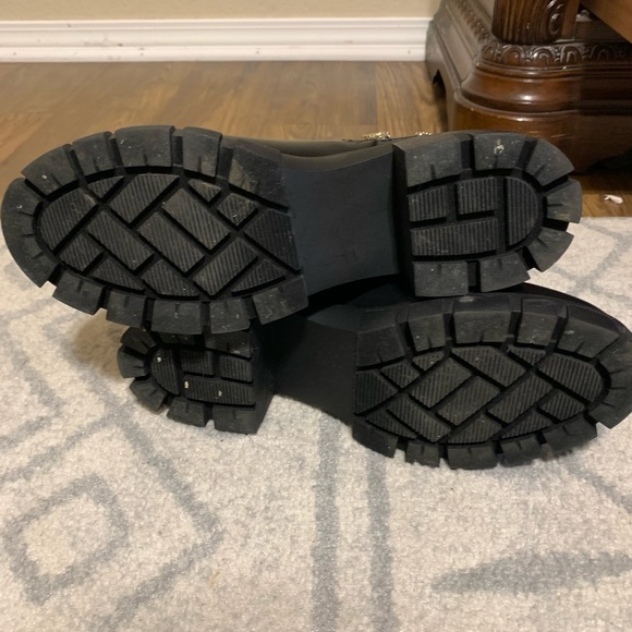 Madden girl Honeyy - Picture 3 of 3